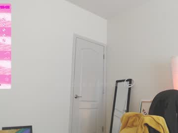 webcam girl petitebrat live cam image #4748787