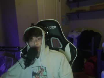 webcam man 2kblip live cam image #3334707