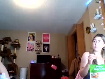 webcam girl carlydrake live cam image #1863448