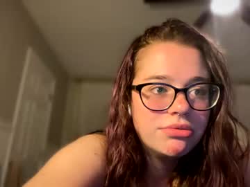 webcam girl krissykream69 live cam image #6915995
