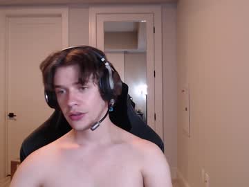 webcam man ironthud live cam image #391942