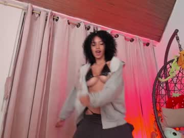 webcam girl naomigarcia live cam image #6882408