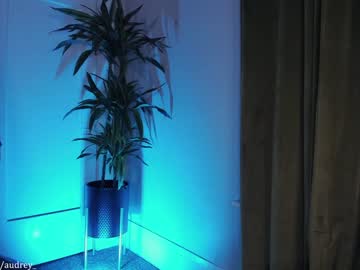webcam girl audrey_ live cam image #6150556
