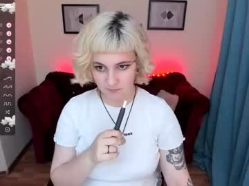 webcam girl yolandi_toit live cam image #2258180