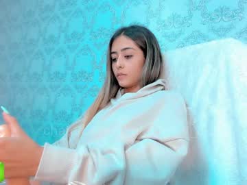 webcam girl gummy_bear7 live cam image #138125