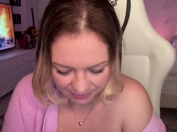 webcam girl kiradivine live cam image #489889