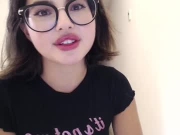 webcam girl playnofuckinggames live cam image #2887627