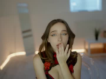 webcam girl silent_chill live cam image #6159354