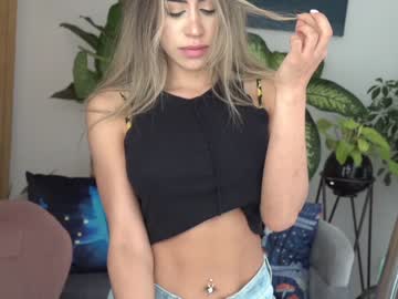 webcam girl beyllove_d live cam image #1673131