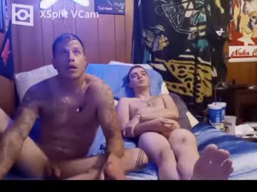 webcam man curiouscumbros live cam image #96906
