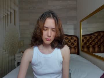 webcam girl lil_stitch live cam image #2723376
