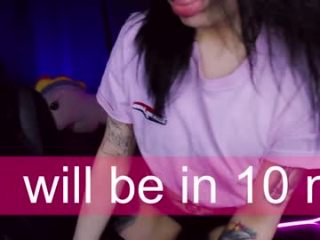 webcam girl lina_bitch live cam image #2307865