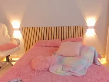 webcam girl little_effy18 live cam image #4904900