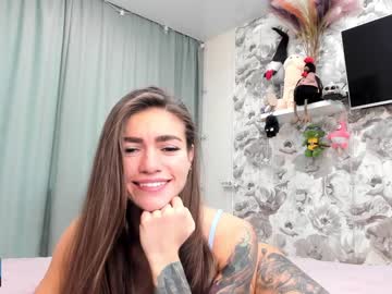 webcam girl joconda live cam image #5597222