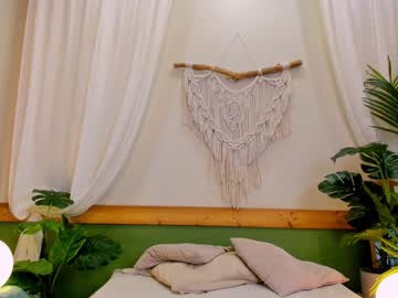 webcam girl milablush live cam image #3236102