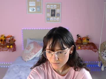 webcam girl little_effy18 live cam image #533190