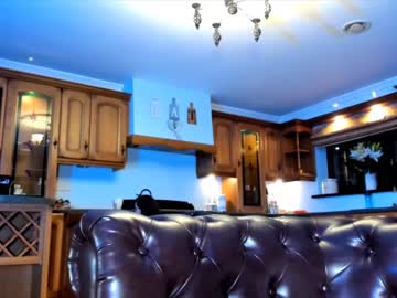 webcam girl littlee33 live cam image #2207176