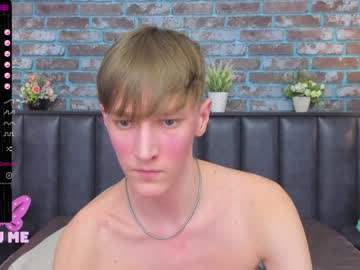 webcam man garethhowel live cam image #1021762