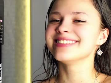 webcam girl a_whole_eternity live cam image #6811948
