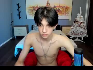 webcam man yoo_dee_ohh live cam image #3546296