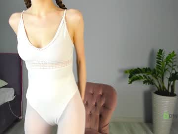 webcam girl free_birdd live cam image #4385230