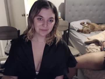 webcam couple bellewoods live cam image #967443