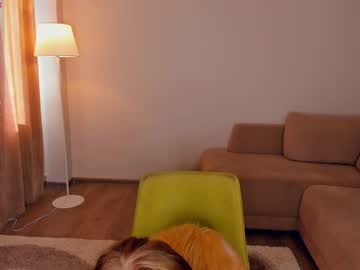 webcam girl maxinedeary live cam image #7030953