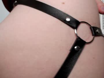webcam girl naughty_popa live cam image #5282235