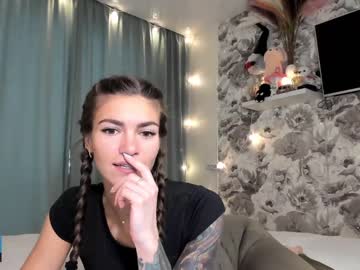 webcam girl joconda live cam image #3221324