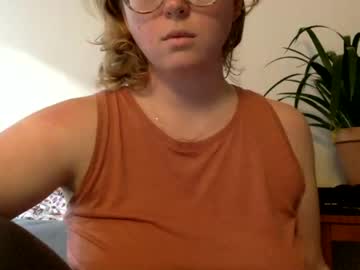 webcam girl tiredwitch live cam image #2612320