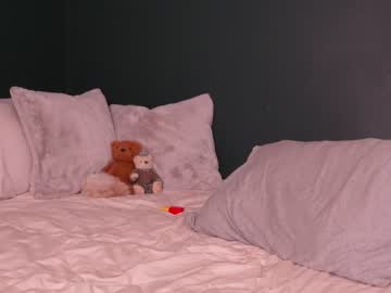 webcam girl innocentprovenguilty live cam image #4600798