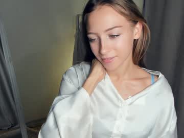webcam girl wave_of_happy_ live cam image #5662745
