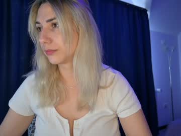 webcam girl allayah live cam image #4002690