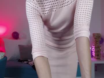 webcam girl holihurricane live cam image #170259