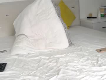 webcam girl loving_kristina live cam image #3881384