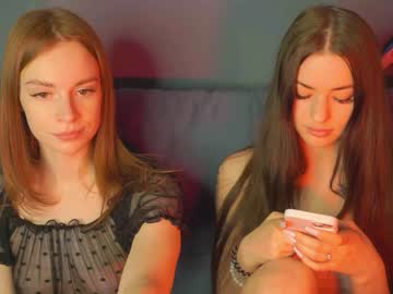 webcam girl wet_peachs live cam image #1359418