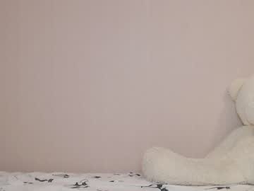 webcam girl yummyseee live cam image #1421695