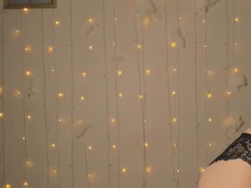 webcam girl just_emmy live cam image #4752125