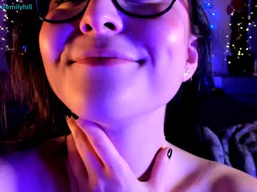webcam girl littlee33 live cam image #1252349