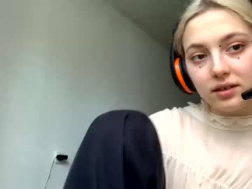 webcam girl holydori live cam image #1464590