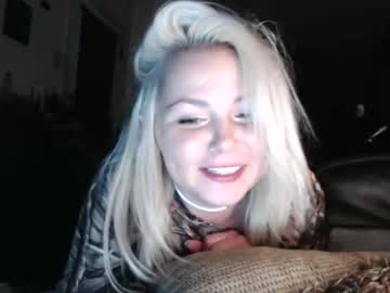 webcam girl kipsy420 live cam image #77012