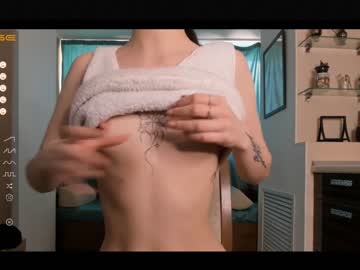 webcam girl littlekiraa live cam image #4224087