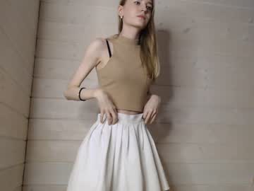 webcam girl princess__aurora live cam image #3724820