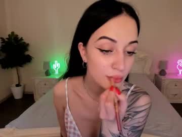 webcam couple nikkyandstive live cam image #4038123