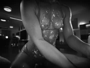 webcam girl hannahjames710 live cam image #146350