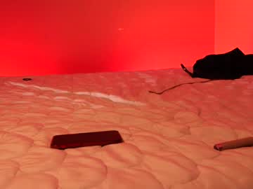 webcam couple queenblondiee1 live cam image #3516908