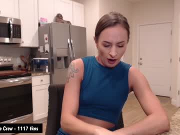 webcam girl holihurricane live cam image #6605967