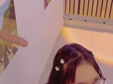 webcam girl little_effy18 live cam image #6142147