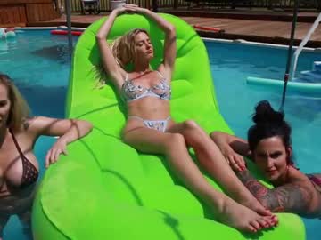webcam couple sexyblondegurl live cam image #5191418