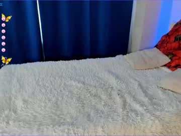 webcam girl lilla_cutie live cam image #6543244